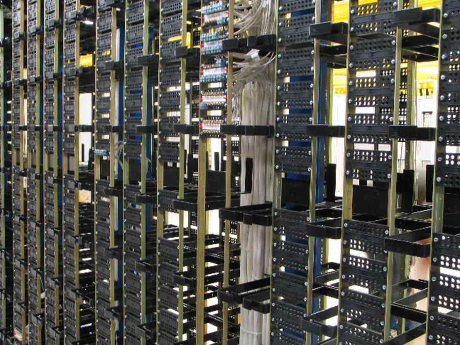 Panneau de brassage fibre dans le datacenter